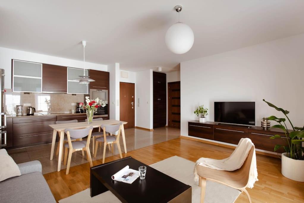 Wygodny Apartament Przy Dworcu Krakow Exterior photo